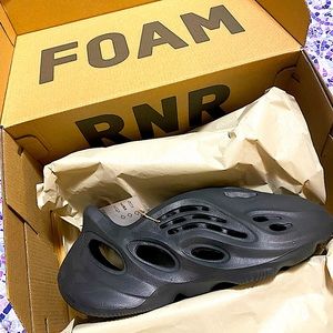 Brand New Yeezy Foam RNR Onyx